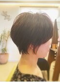 くびれ ショートスタイル