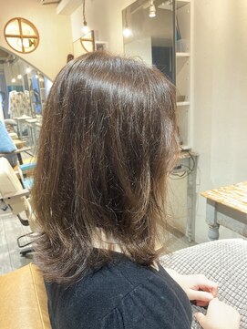 サスペンダーノート 荻窪(Suspender Note) くびれミディアムグレージュ