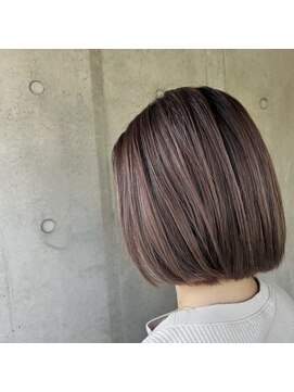 エルヴィタ(ELVITA) ハイライト/ピンクミルクティー