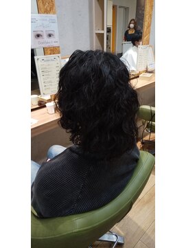 ブロッサム 東中野店 20代30代40代くせ毛風パーマミルクティアッシュ透明感小顔