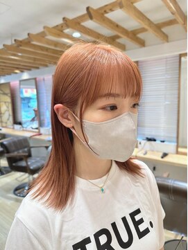 エイト新宿店(EIGHT shinjuku) オレンジベージュ