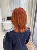 オレンジレイヤーカットミディアムウルフカット顔まわりカット