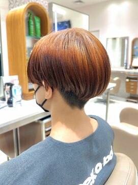 ピークアブー アヴェダ ギンザシックス(PEEK-A-BOO AVEDA GINZASIX) ハンサムショート/ルーツカラー/センターパート/ルーツブリーチ