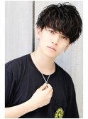 無造作スパイラルマッシュソフトツーブロック刈り上げ