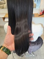 クシェルヘア(kuschel hair)&nbsp;改善ストレート(縮毛矯正)アイロン無しでこの艶髪