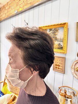 ペリ(peri) 流れるショート