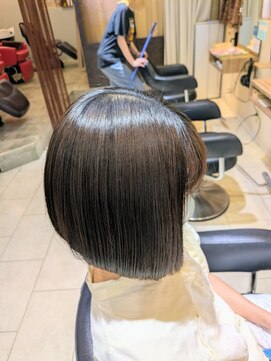 アウラニヘアーリゾート(AULANI Hair Resort) 美髪前下がりボブ