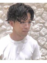 モアナ バイ ヘッドライト 西葛西店(Moana by HEADLIGHT)&nbsp;Moana西葛西#スパイラルパーマ#センターパート#刈り上げ