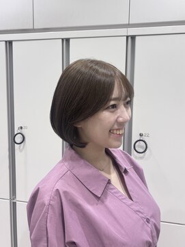 ビブ(VIV) 赤み消しオリーブベージュ
