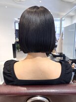 ハウスアインス(HAUS eins)&nbsp;艶感、まとまりのあるコンパクトボブ