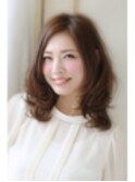 愛され度アップのゆるふわミディ