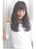 <耳かけ個性的厚めバングボブ＞