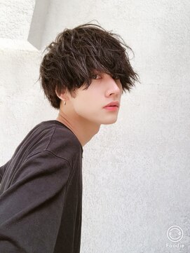 シン(syn) サイドパートショートテクノクラウドマッシュセミウエット