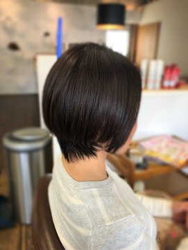 ヘアホスピタル ファニーフェイス(HAIR HOSPITAL funny face) ３０代、４０代大人可愛いショートスタイル