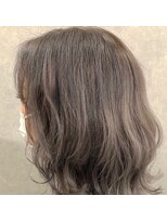 ミシュタ(mishuTA)&nbsp;バレイヤージュペールアッシュ