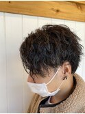 刈り上げないセンターパート×ツイスパ