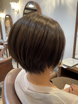 ヴィアンカ(Vianca) 大人ショートボブ