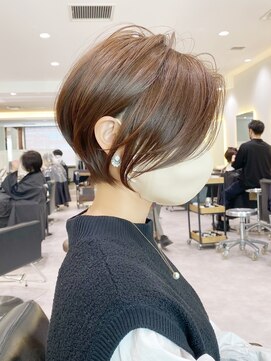 バンプ ギンザ(BUMP GINZA) 美シルエット×絶壁解消×上質大人ショートボブ【担当BISA】