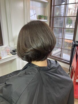 ジールアンドニコ(Zeal & nico.) カット　　アレンジボブ