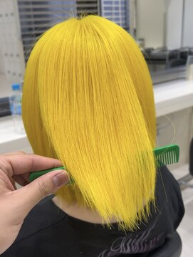 パレード 池袋(PARADE) ビビットイエロー