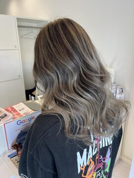 ケーアンドケー(K&K) バレイヤージュ＊グレージュ