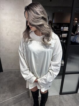 アコ(Aco) ★プラチナシルバー系エアタッチバレイヤージュ★