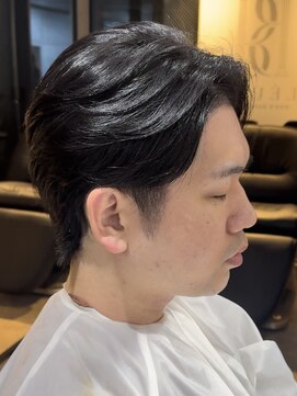ブルニール 心斎橋(BLEUNIR) ニュアンスパーマ　センターパート　刈り上げ　ビジネスヘア