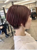 ショートカット×レッドカラー