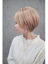 ピース バイ シータ(PEACE by CITA) 【AKIHIRO】柔らかホワイトベージュ×上品大人ショートボブ