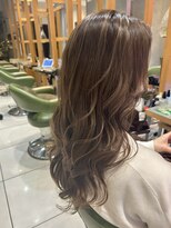 アース モード 新小岩店(EARTH/M) 透明感ベージュ×ゆる巻きロング