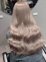 ソワンドブレスセルン 心斎橋(soin de brace cerne) ホワイト×グレージュ