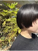 顔周りデザインカット　ショートボブ　ショート