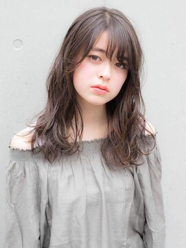 ルティア(Lutia) カーカーベージュで色落ちきれいに