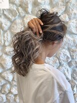 モアナ バイ ヘッドライト 駒沢大学店(Moana by HEADLIGHT)&nbsp;結んでも可愛いハイライト