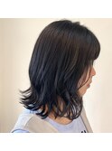 ミディアムボブ　暗髪お洒落カラー