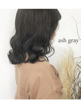 イム(imu) アッシュグレイ