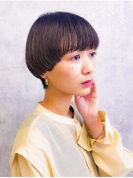 ララ(LALA) 女性らしい丸みのあるマッシュヘア