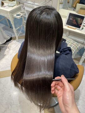 ロンド ストラーダ 心斎橋(Lond strada) ふんわりカール