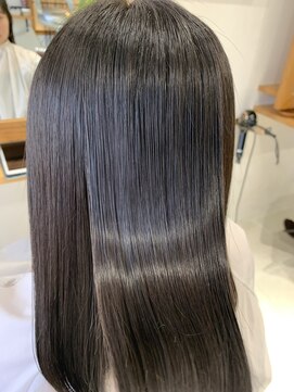 リリィ ヘアデザイン(LiLy hair design) Lilyhairdesign・オイルストレート