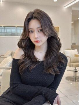 マウル 栄(MAEUL) 長め前髪 韓国ヘア ヨシンモリ