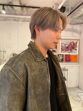 ルーム(Loom.) メンズハイトーンミルクティーベージュセンターマッシュ