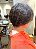 大人ショート / ハイライト白髪ぼかし