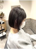 チラッと見えるイヤリングカラー×丸みボブ葵区/北安東/城北