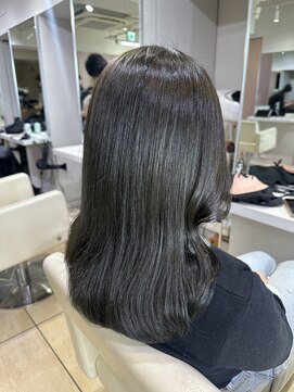 ユーフォリア 新宿店(Euphoria) 大人美人アッシュオリーブショコラアッシュ韓国ヘアモテ髪