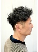 メンズアップバングツーブロック/スパイラルパーマ/爽やか
