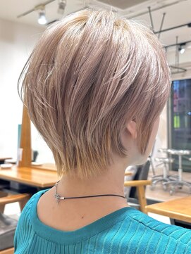 ビューイースト 亀戸 錦糸町(VIEW EAST) 【ハイトーンショート/レイヤーショートボブ/ピンクカラー】