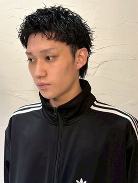 ディスイズバーバーセカンド(THIS IS BARBER 2nd) ツイスパ  束感 ショートパーマ ツーブロック 黒髪 20代
