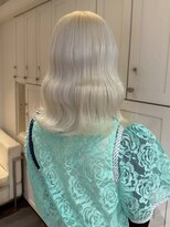 ベレーザ 渋谷(BELEZA)&nbsp;14930ブリーチ＆ダブルカラーシルバーアッシュワンホンヘア