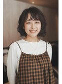 王道ミディアムパーマスパイラル癖毛風ショートボブ