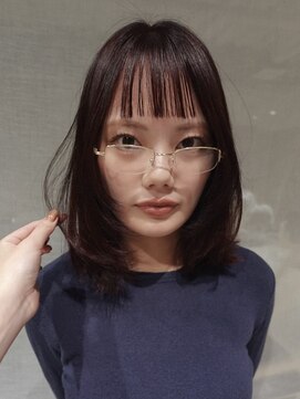 スレイ(SLAY) オン眉ミディアムレイヤー